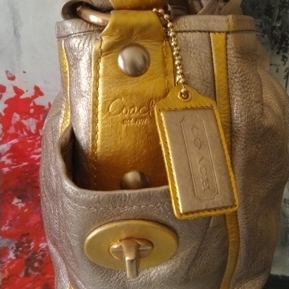 Coach Parker two-tone gold hobo bag - Picture 7 of 10